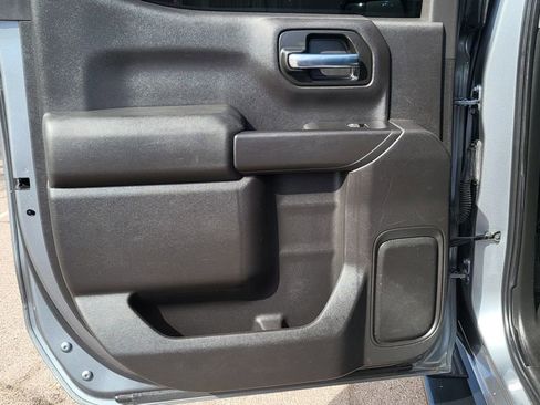 Used 2020 Chevrolet Silverado 1500 LT RWD image 18