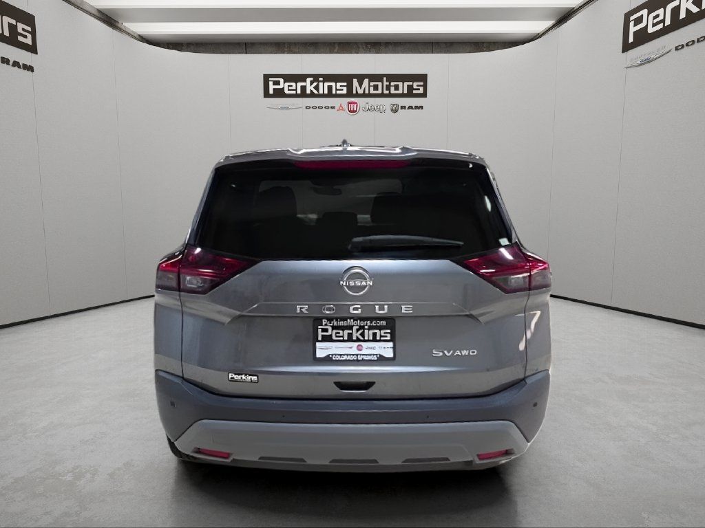 Used 2023 Nissan Rogue SV AWD/4WD image 6