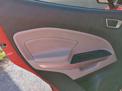 Used 2020 Ford EcoSport Titanium image 14