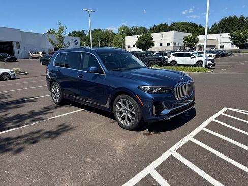 Used 2020 BMW X7 xDrive40i w/ Premium Package AWD/4WD image 7