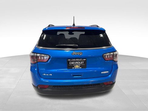 Used 2024 Jeep Compass Latitude AWD/4WD image 46