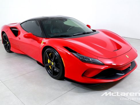 Used 2020 Ferrari F8 Tributo RWD image 3