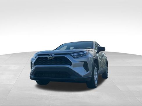 Certified 2024 Toyota RAV4 LE AWD/4WD image 31