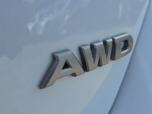 Used 2025 Nissan Altima 2.5 SR AWD/4WD image 12
