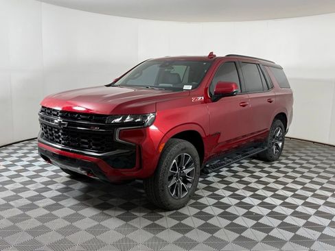 Used 2023 Chevrolet Tahoe Z71 w/ Luxury Package AWD/4WD image 8