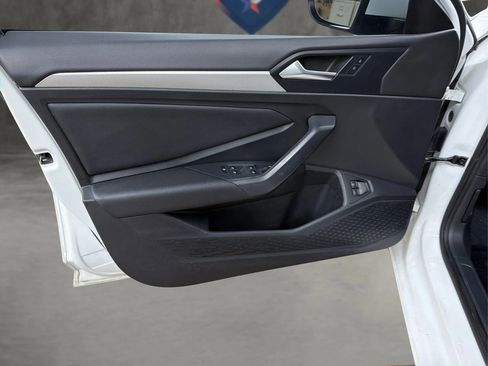 Used 2021 Volkswagen Jetta S image 34