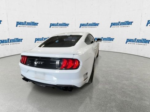 Used 2019 Ford Mustang GT w/ Equipment Group 301A RWD image 10