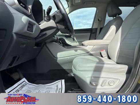 Used 2021 Toyota Highlander XLE image 44