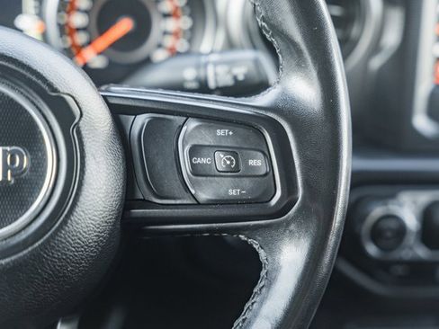 Used 2020 Jeep Wrangler Sport image 29