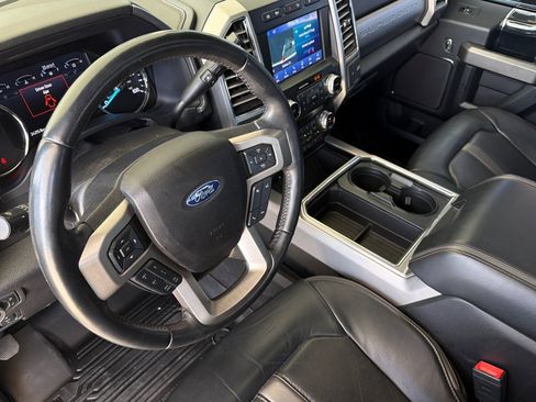 Used 2020 Ford F250 Platinum w/ FX4 Off-Road Package AWD/4WD image 10