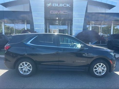 Used 2024 Chevrolet Equinox LT AWD/4WD image 2