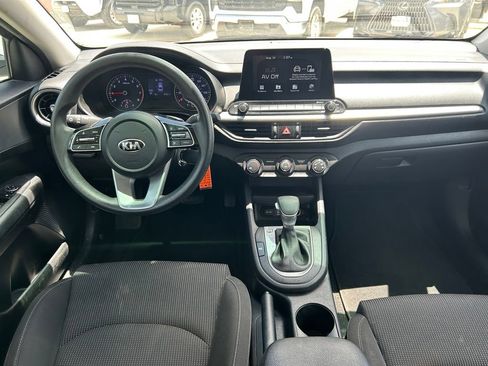 Used 2020 Kia Forte LXS FWD image 15