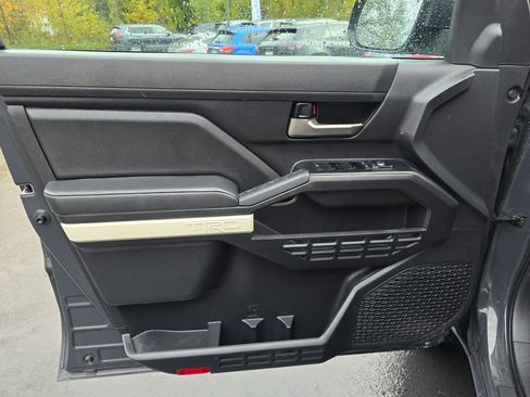 Used 2024 Toyota Tacoma TRD Off-Road image 10