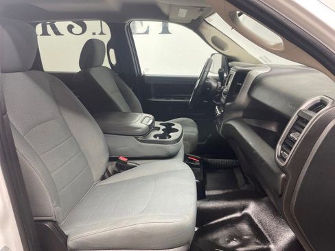 Used 2021 RAM 5500 Tradesman w/ Chrome Appearance Group image 21