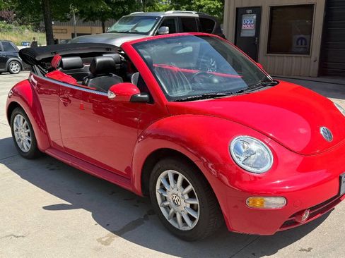 Used 2004 Volkswagen Beetle GLS FWD image 15