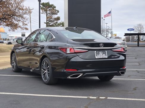 New 2025 Lexus ES 350 w/ Premium Package image 3