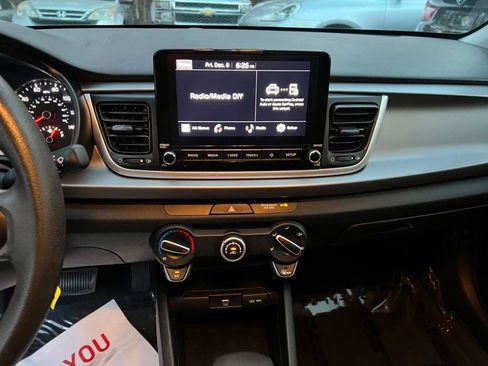 Used 2022 Kia Rio LX image 29