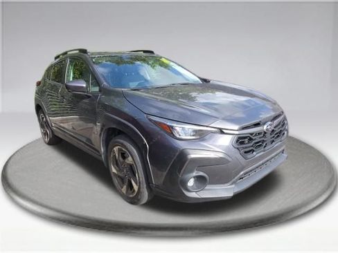 Used 2024 Subaru Crosstrek 2.5i Limited AWD/4WD image 3