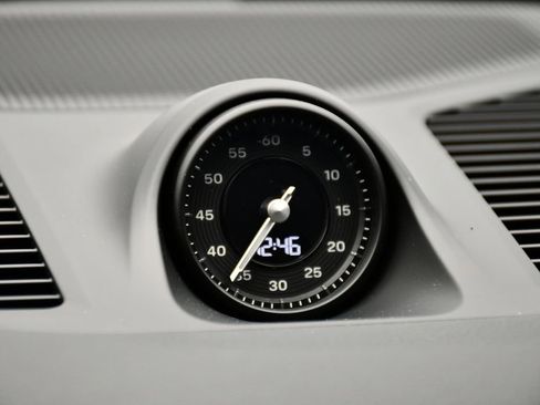 New 2026 Porsche Cayenne Coupe AWD/4WD image 40