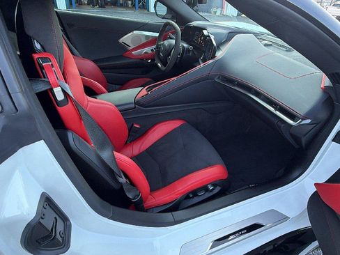 Used 2024 Chevrolet Corvette Z06 RWD image 21
