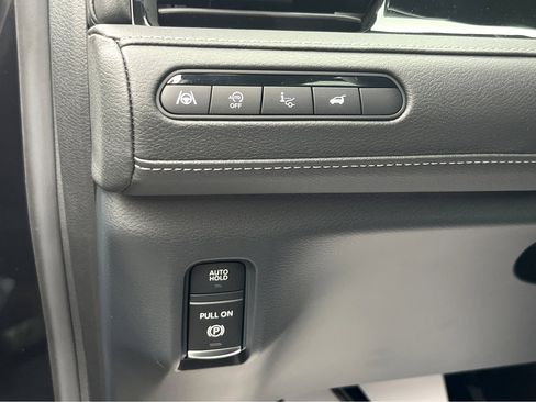 New 2025 INFINITI QX80 Sensory image 15