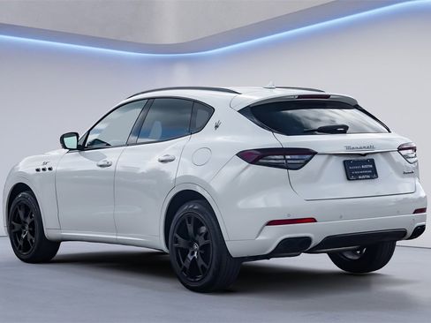 Certified 2022 Maserati Levante GT image 5