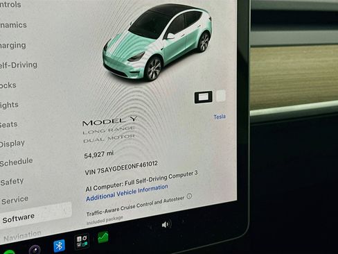 Used 2022 Tesla Model Y Long Range AWD/4WD image 17