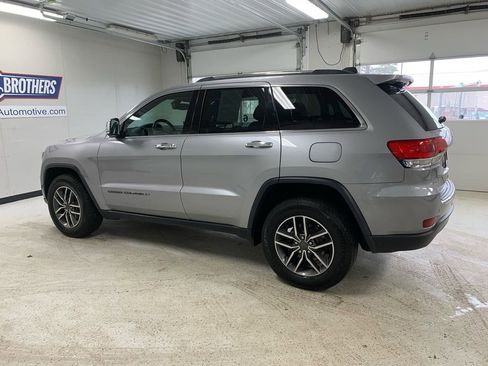 Used 2019 Jeep Grand Cherokee Limited w/ Luxury Group II image 3