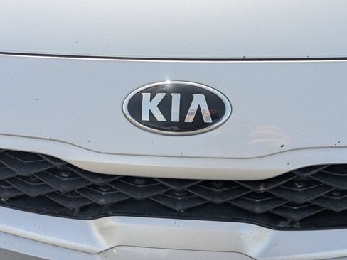 Used 2021 Kia Forte LXS FWD image 11