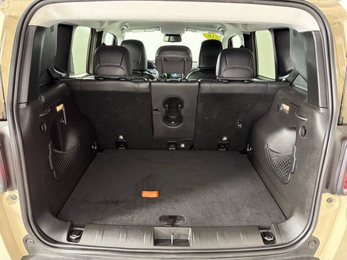 Used 2016 Jeep Renegade Trailhawk w/ Premium Trailhawk Package AWD/4WD image 21