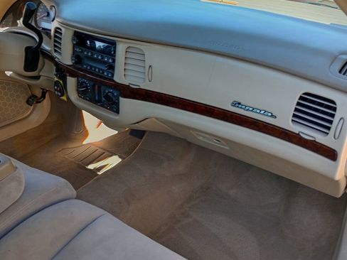 Used 2004 Chevrolet Impala w/ Preferred Equipment Group image 20