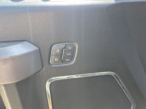 Certified 2020 Ford F250 Platinum w/ FX4 Off-Road Package image 4