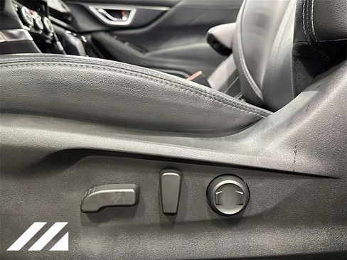 Used 2022 Subaru Forester Touring image 21
