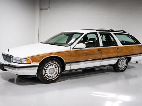 Used 1996 Buick Roadmaster Estate RWD image 7