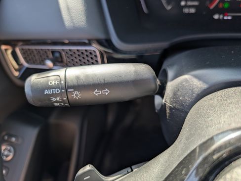 Used 2023 Honda Civic Sport image 26