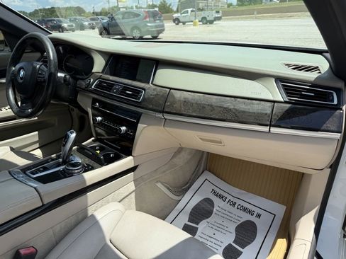 Used 2014 BMW 740i RWD image 28
