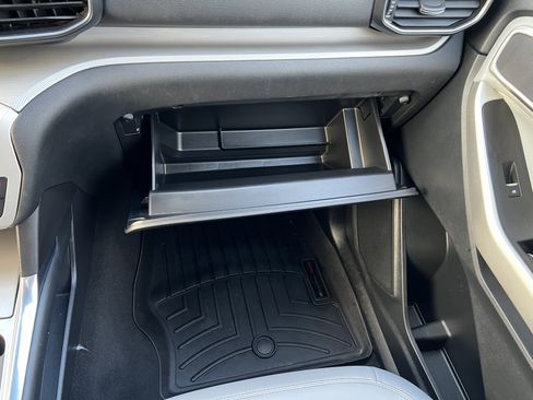 Used 2021 Ford Explorer XLT w/ Equipment Group 202A image 39