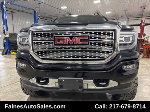 Used 2018 GMC Sierra 1500 Denali w/ Denali Ultimate Package image 31