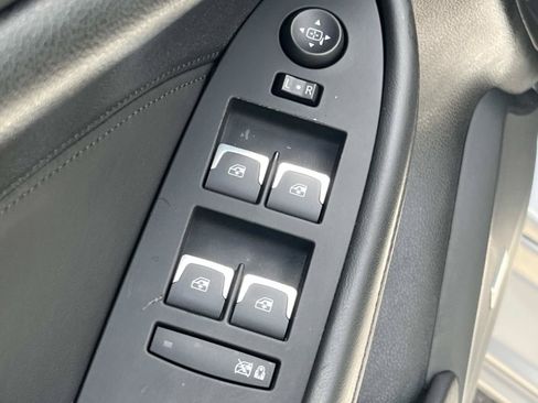 Used 2019 Cadillac CTS Luxury RWD image 25