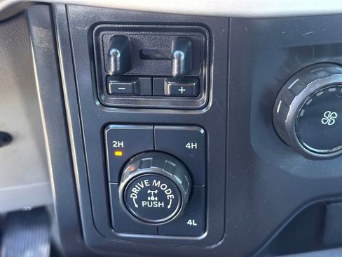 Used 2021 Ford F150 XL w/ Trailer Tow Package image 29