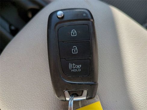 Certified 2023 Hyundai Kona SE image 31