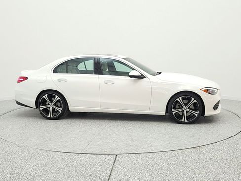 Used 2024 Mercedes-Benz C 300 Sedan image 4