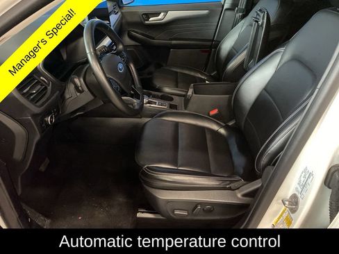 Used 2024 Ford Escape Platinum AWD/4WD image 9