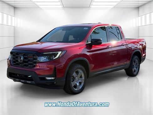 Certified 2025 Honda Ridgeline TrailSport image 3
