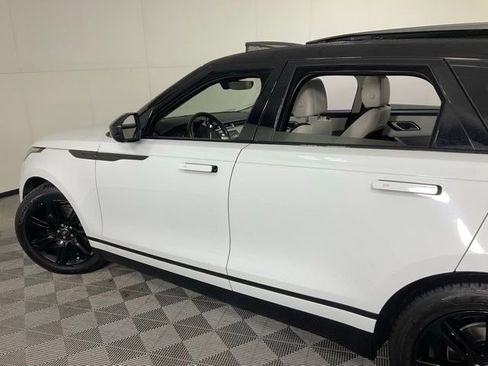 Used 2018 Land Rover Range Rover Velar S image 36