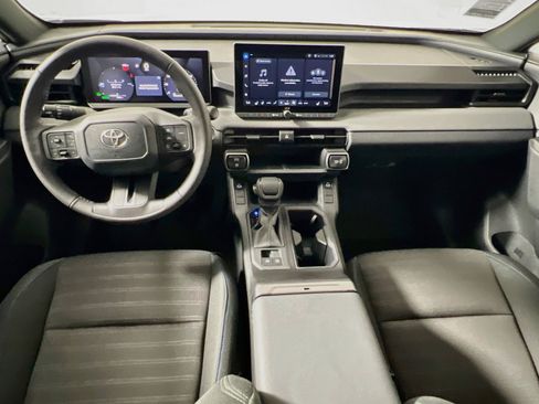Used 2026 Toyota RAV4 SE w/ Convenience Package FWD image 29