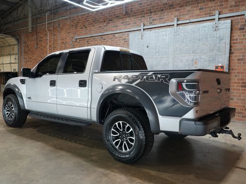 Used 2014 Ford F150 Raptor w/ Equipment Group 801A Luxury image 11