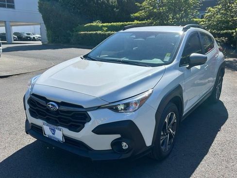 Used 2024 Subaru Crosstrek 2.0i Premium w/ Crosstrek Mirror Package AWD/4WD image 3