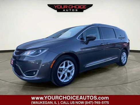 Used 2018 Chrysler Pacifica Touring-L Plus w/ Tire & Wheel Group FWD image 1