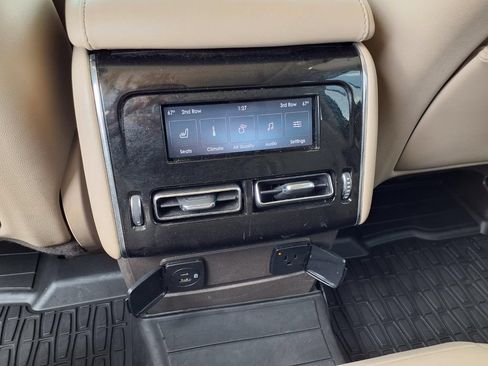 Used 2023 Lincoln Aviator Grand Touring w/ Equipment Group 301A AWD/4WD image 15